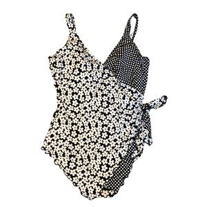 Vintage Miraclesuit Black and White Floral Polka Dot Tiered One Piece Swimsuit